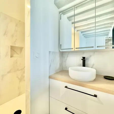 Апартаменты Cosy 3p Quartier Republique
