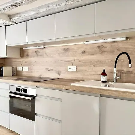 Апартаменты Cosy 3p Quartier Republique Париж